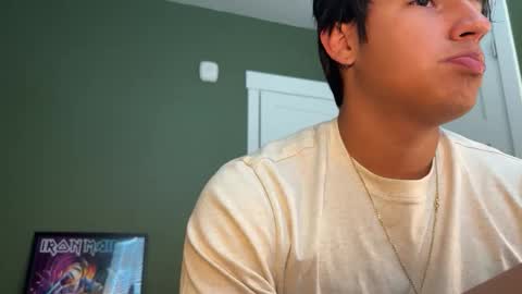 Snapshot of carlosjosecb1 chatting on September 11, 2025, 5:02 pm carlos online show from September 11, 2025, 5:02 pm