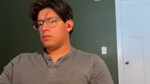 Snapshot of carlosjosecb1 chatting on November 24, 2025, 4:18 pm carlos online show from November 24, 2025, 4:18 pm