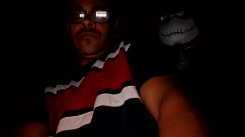 carloslove1972 online show from May 11, 2026, 4:07 am