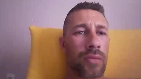 carlosrm440882 online show from April 15, 2026, 2:24 pm