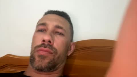 carlosrm440882 online show from May 13, 2026, 11:33 pm