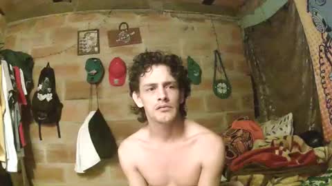 Snapshot of carlossxx96 chatting on February 13, 2026, 2:07 am carlossxx96 online show from February 13, 2026, 2:07 am