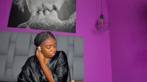 carlota online show from November 11, 2025, 6:41 pm