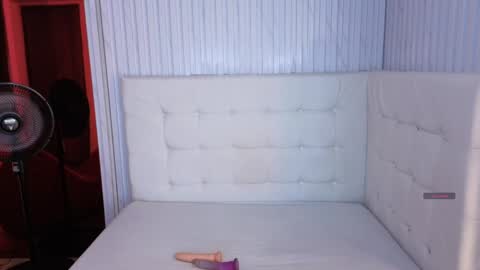 Snapshot of carloy777_ chatting on May 28, 2026, 12:30 am Carolay online show from May 28, 2026, 12:30 am