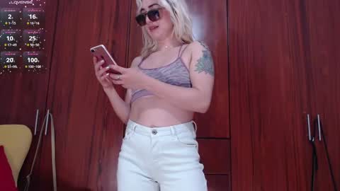 carly grasso  online show from February 19, 2025, 11:46 pm