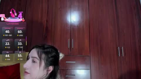 carly grasso  online show from November 4, 2025, 3:49 am