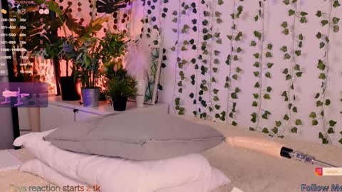 Carly online show from February 8, 2025, 4:14 am