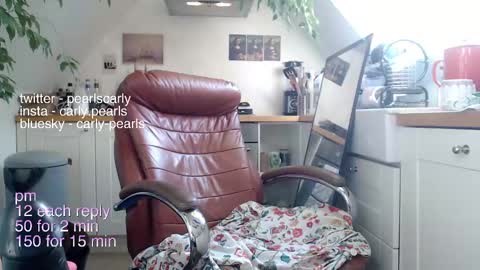 Carly Pearls online show from March 6, 2025, 8:08 am