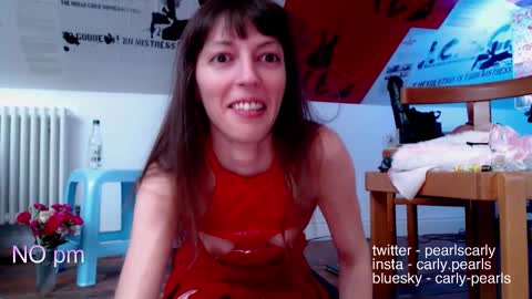 Carly Pearls online show from November 10, 2025, 4:55 am