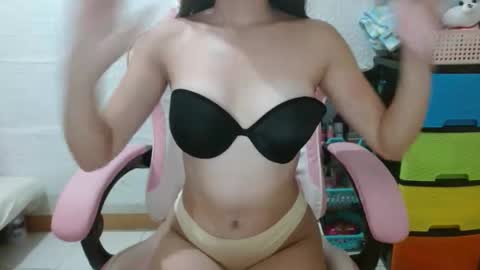 carmela18x online show from September 9, 2025, 10:04 am