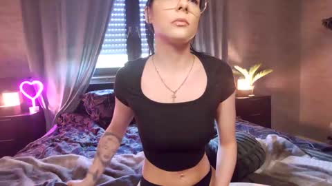 Luci online show from October 27, 2025, 7:45 am