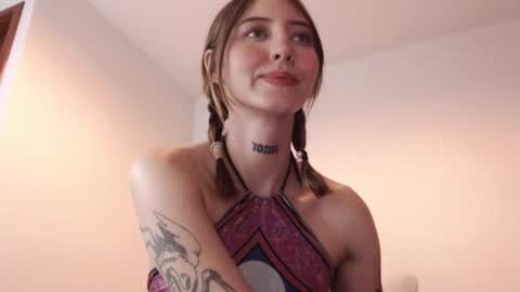 carmennrusso online show from January 31, 2025, 11:24 pm