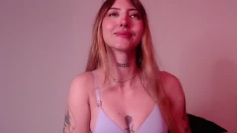 Snapshot of carmennrusso chatting on July 6, 2026, 5:59 pm carmennrusso online show from July 6, 2026, 5:59 pm