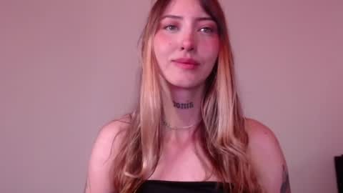 Snapshot of carmennrusso chatting on July 14, 2026, 12:24 am carmennrusso online show from July 14, 2026, 12:24 am