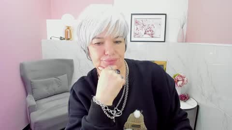 Carmen online show from January 7, 2025, 8:52 pm