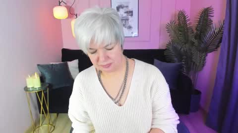 Carmen online show from February 12, 2025, 9:11 pm