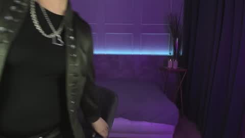 Carmen online show from February 23, 2025, 8:44 pm