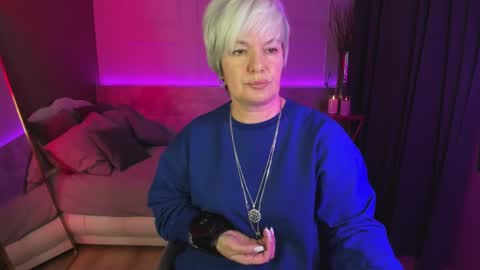 Carmen online show from March 9, 2025, 8:42 pm