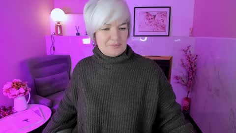 Carmen online show from February 3, 2026, 8:58 pm