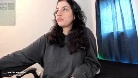 carmesix__ online show from February 11, 2025, 3:18 pm