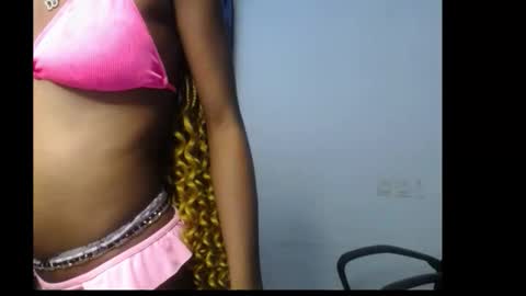 caroline online show from November 18, 2025, 5:39 pm