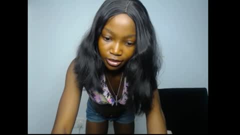 Snapshot of carobaby8 chatting on May 1, 2026, 4:39 am caroline online show from May 1, 2026, 4:39 am