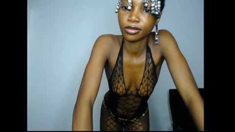 Snapshot of carobaby8 chatting on May 16, 2026, 5:04 am caroline online show from May 16, 2026, 5:04 am