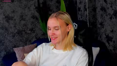 Carol online show from October 13, 2025, 7:52 am