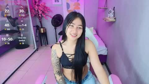 Snapshot of carolina_cherry chatting on April 29, 2026, 12:42 pm CAROLINA. online show from April 29, 2026, 12:42 pm