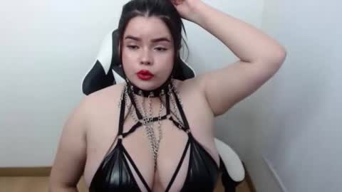 Snapshot of carolina_lee12 chatting on April 17, 2026, 5:54 am carolina online show from April 17, 2026, 5:54 am