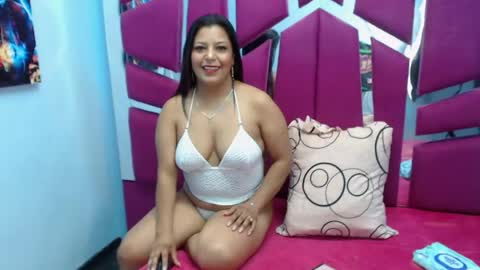 carolina suarez online show from April 21, 2026, 1:53 am