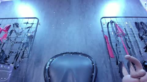 carolina online show from September 12, 2025, 4:51 pm