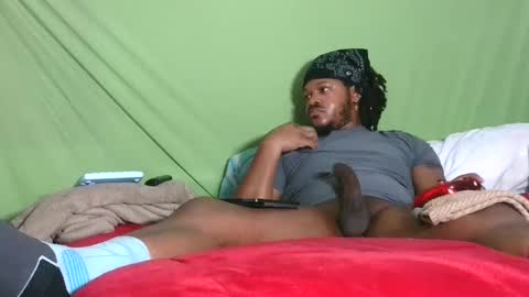 carolinayungin96 online show from October 1, 2025, 5:19 pm