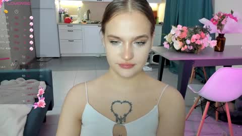 Caro online show from December 2, 2024, 2:42 am