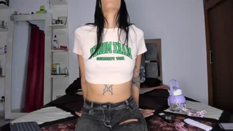 CAROLINE online show from December 31, 2024, 3:45 am