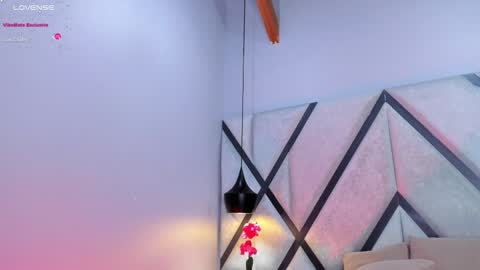 Caroline online show from January 27, 2025, 6:20 pm