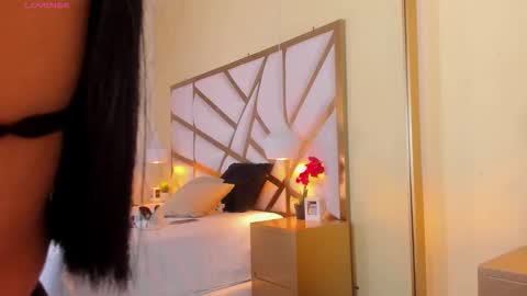 Caroline online show from November 9, 2025, 1:31 pm