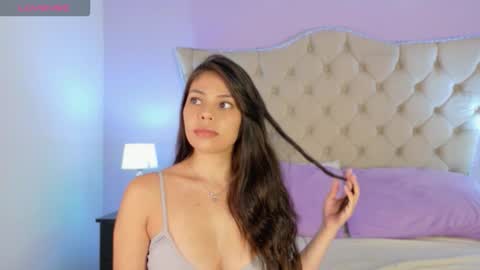 Caroline online show from February 2, 2026, 8:07 pm