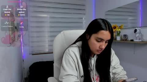 caroline_rodriguez_9 online show from April 21, 2026, 4:45 pm