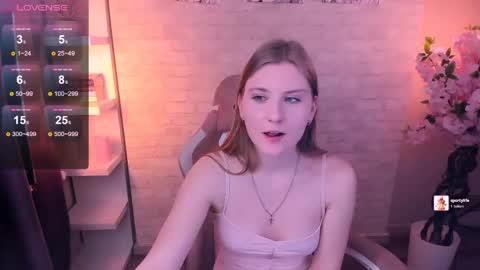 Caroline online show from April 13, 2026, 10:21 am