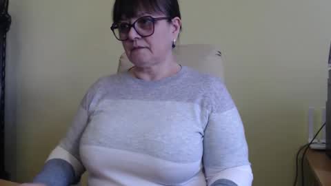 CarolineDream  online show from March 10, 2025, 1:43 pm