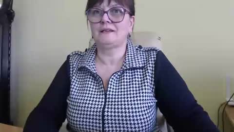 CarolineDream  online show from March 11, 2025, 1:12 pm