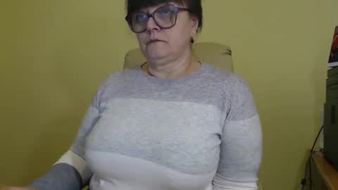 CarolineDream  online show from October 15, 2025, 6:35 am