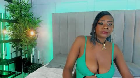 carolinejohnson1 online show from March 6, 2026, 4:09 am
