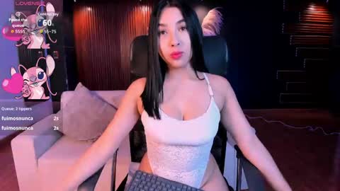 Snapshot of carolinemiller1 chatting on May 31, 2026, 12:56 pm Caro online show from May 31, 2026, 12:56 pm