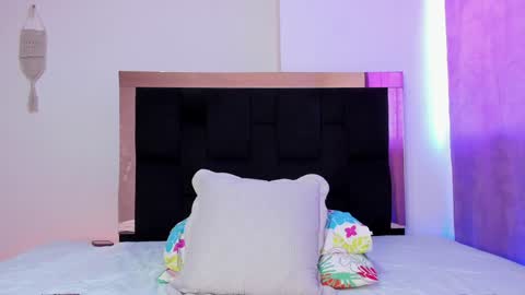 Caro  online show from December 8, 2024, 8:25 pm