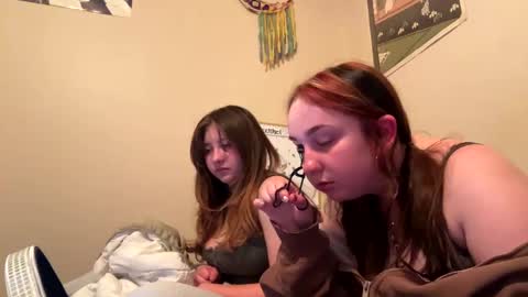 carpetmunchers online show from October 9, 2025, 1:36 am