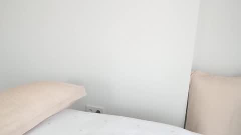  Carrie  online show from September 15, 2025, 6:46 am