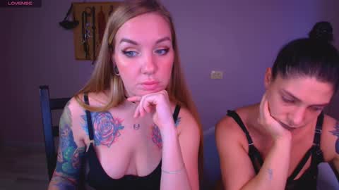 Snapshot of carrie_moonshine chatting on October 20, 2025, 2:17 pm Carrie online show from October 20, 2025, 2:17 pm