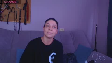 Snapshot of carrie_moonshine chatting on November 24, 2025, 9:31 am Carrie online show from November 24, 2025, 9:31 am